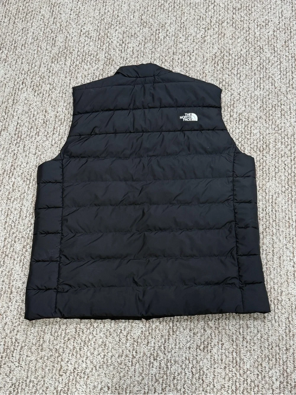 The North Face Men’s Black Puffer Vest